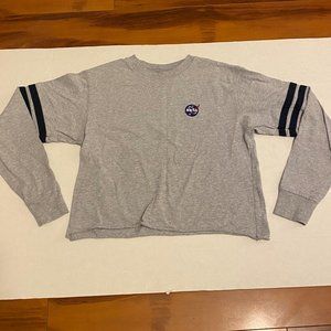 Gray "Nasa" tee